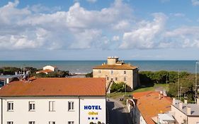 Hotel Nina